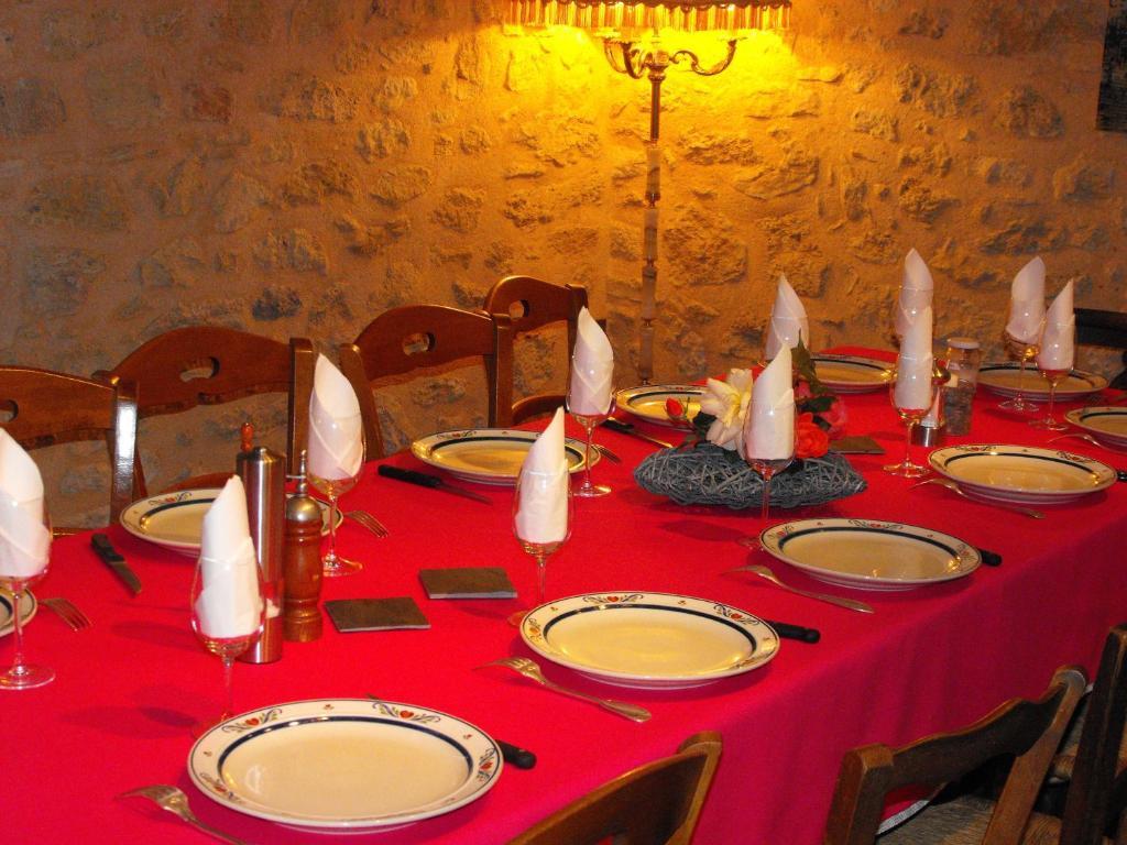 Château de Crécy Bed and Breakfast Romagne  Esterno foto